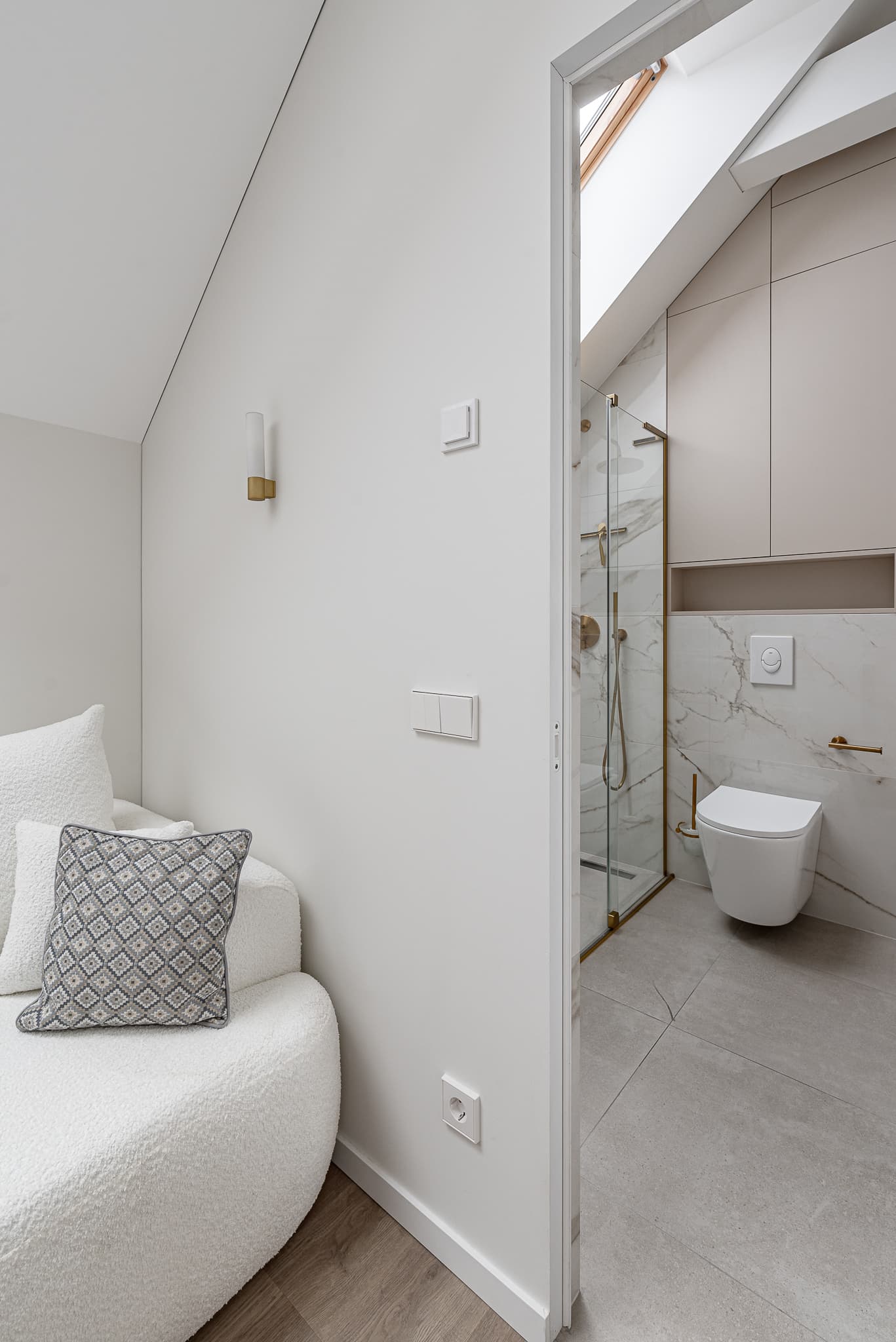 Butas prie miško 15