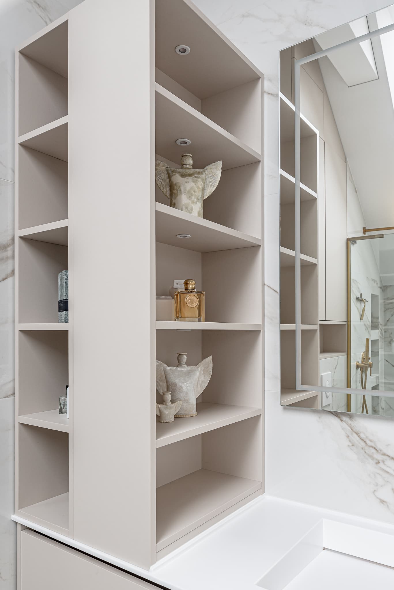 Butas prie miško 19