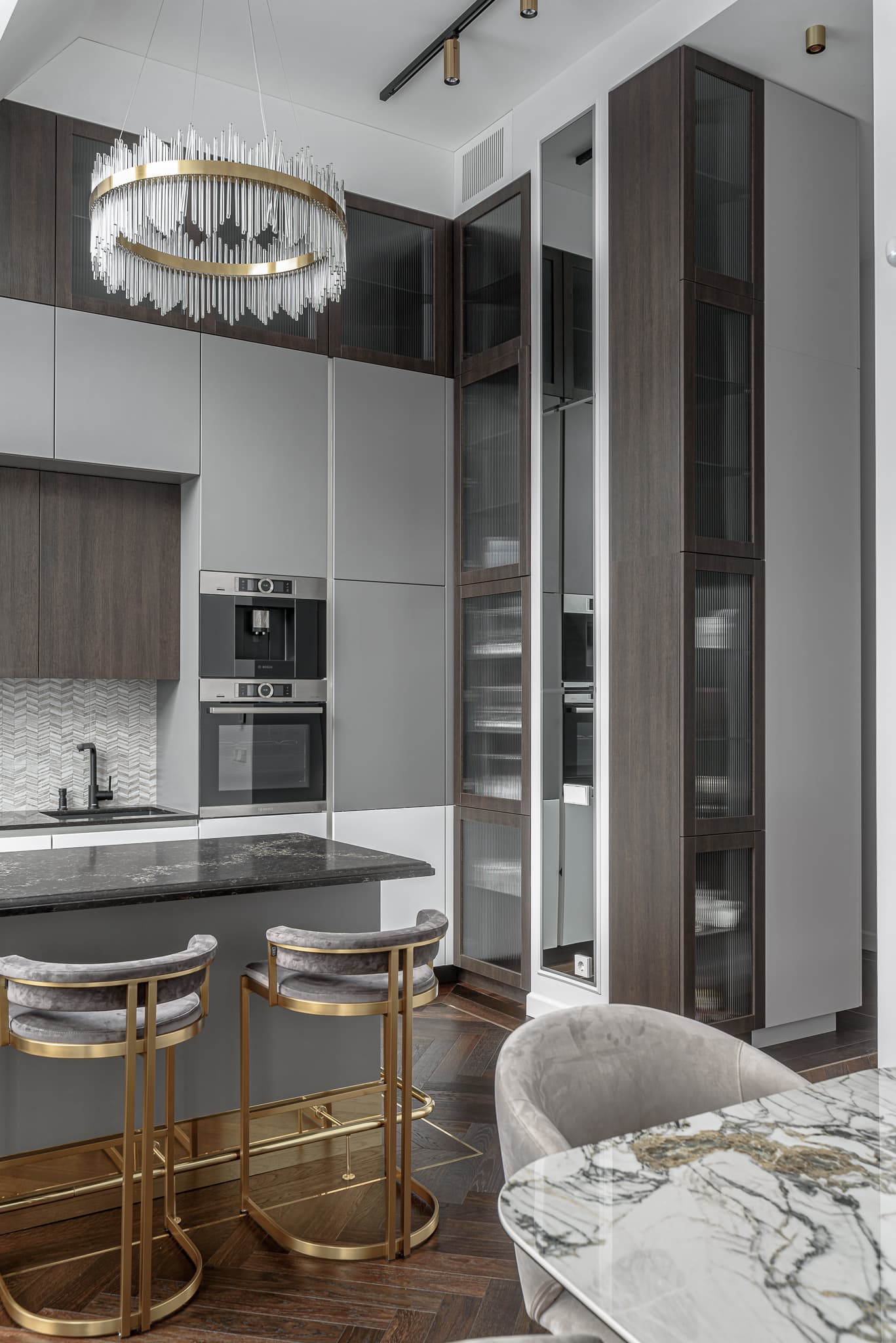 Butas su mansardiniais langais 2