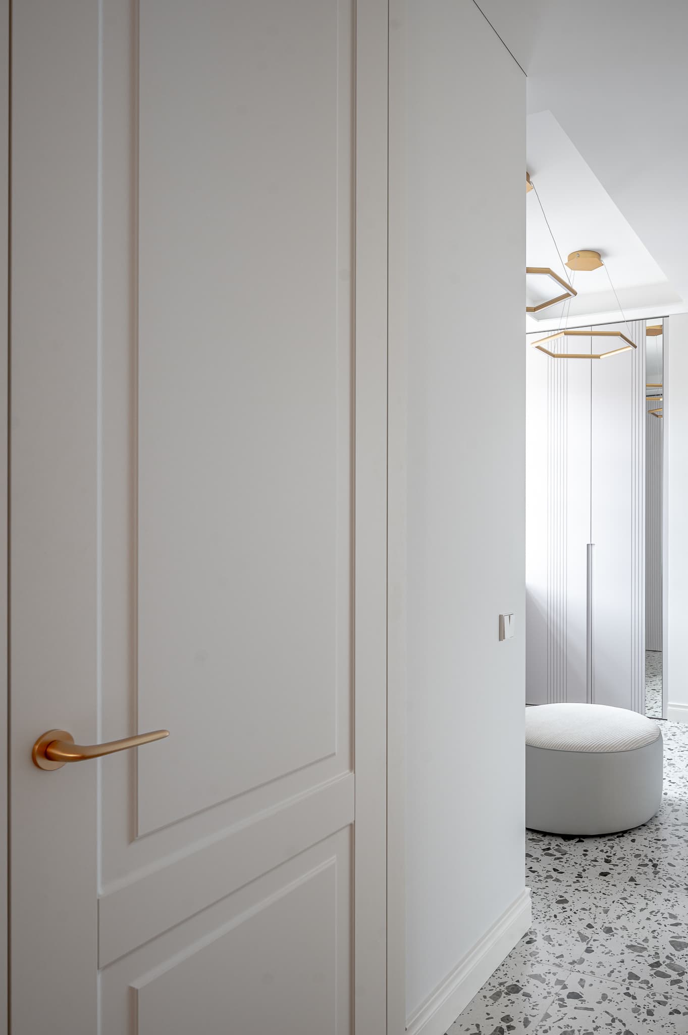 Pirklių klubo butas 27