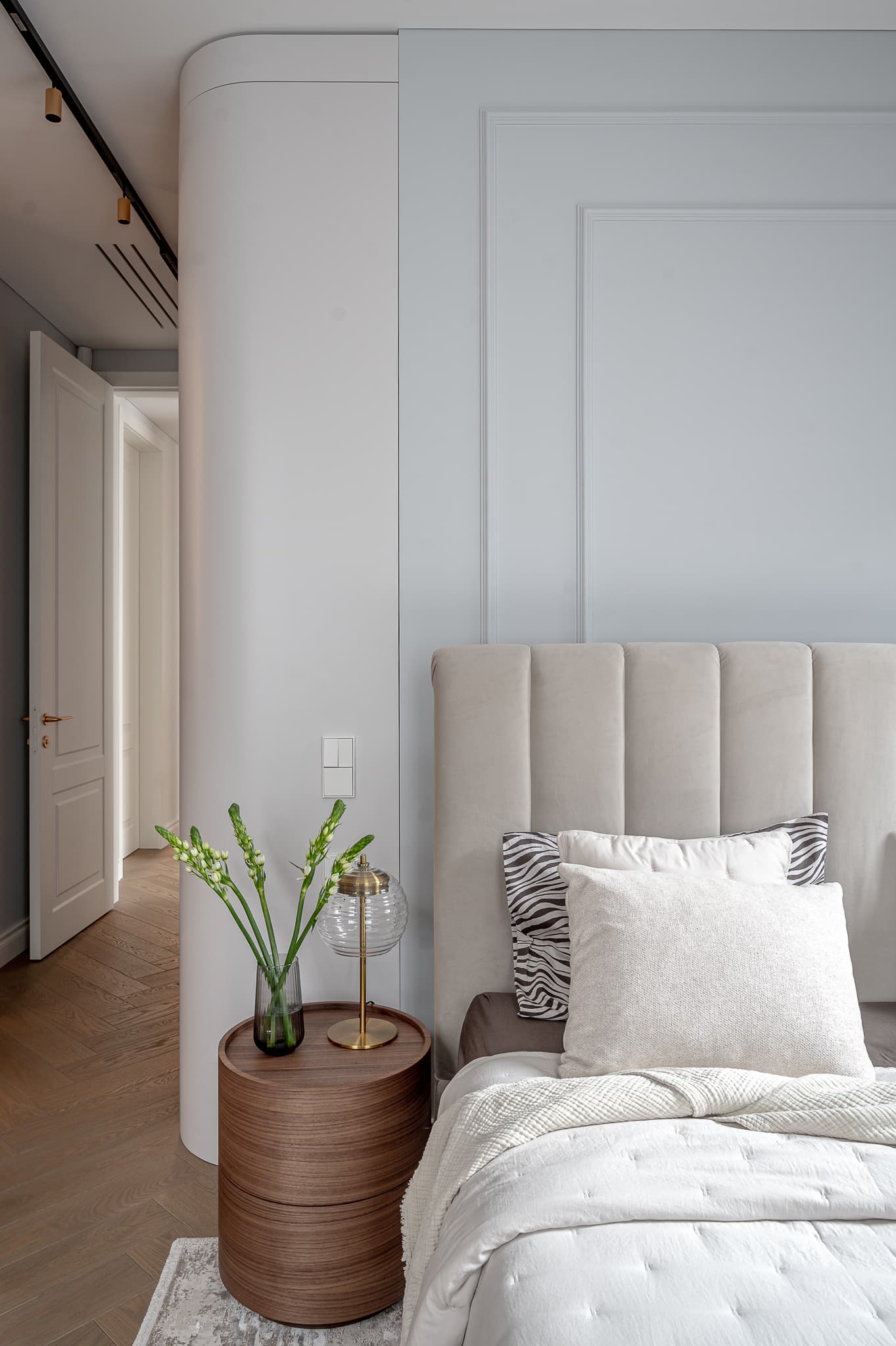 Pirklių klubo butas 33