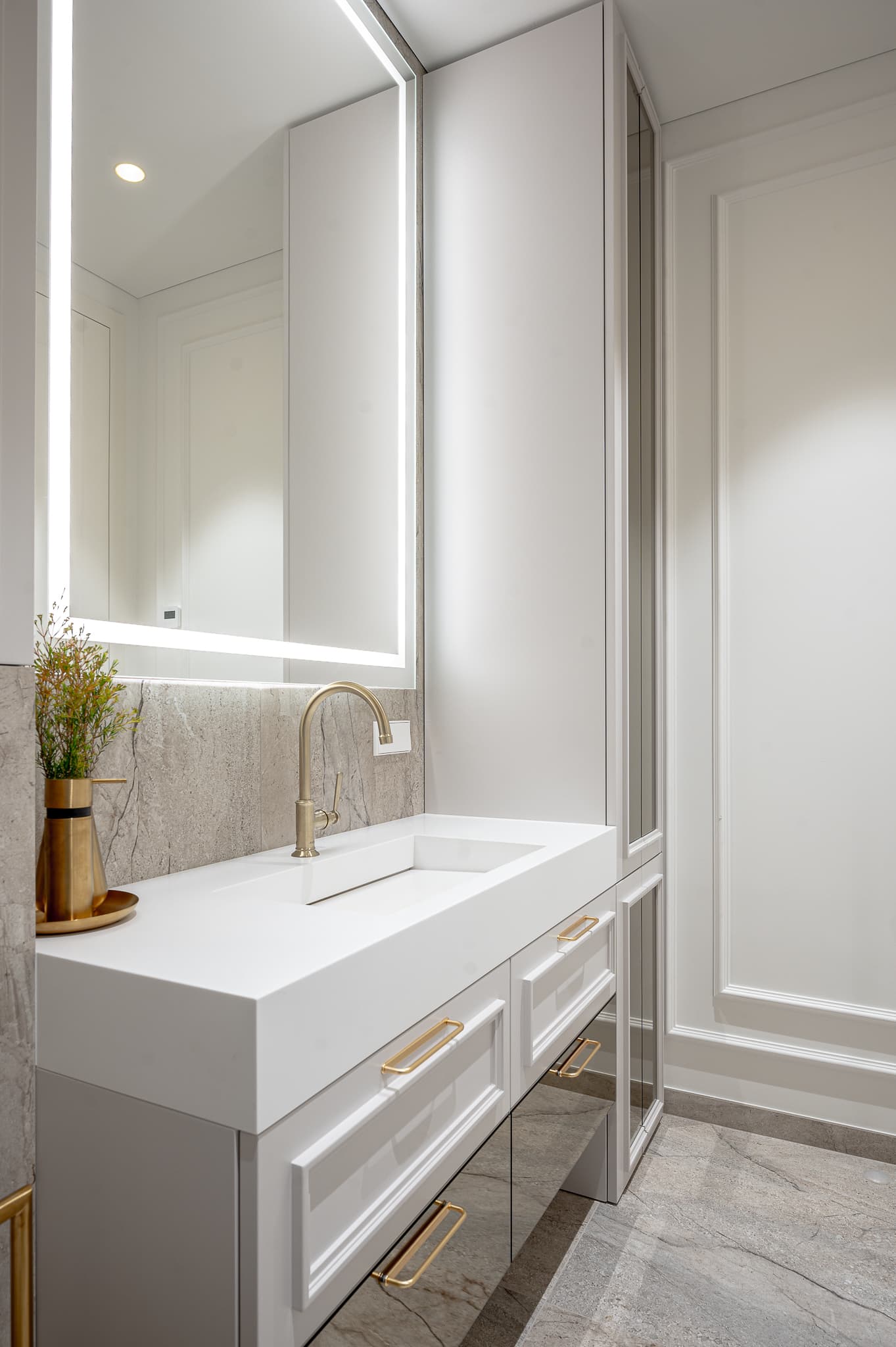 Pirklių klubo butas 42