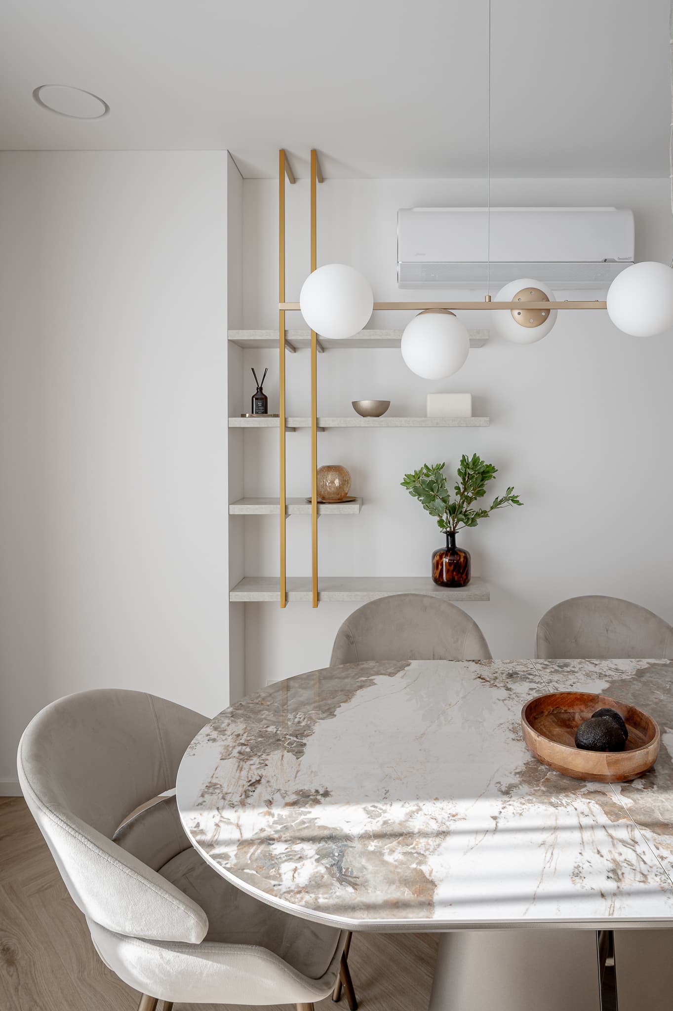 Poligrafijos butas 12