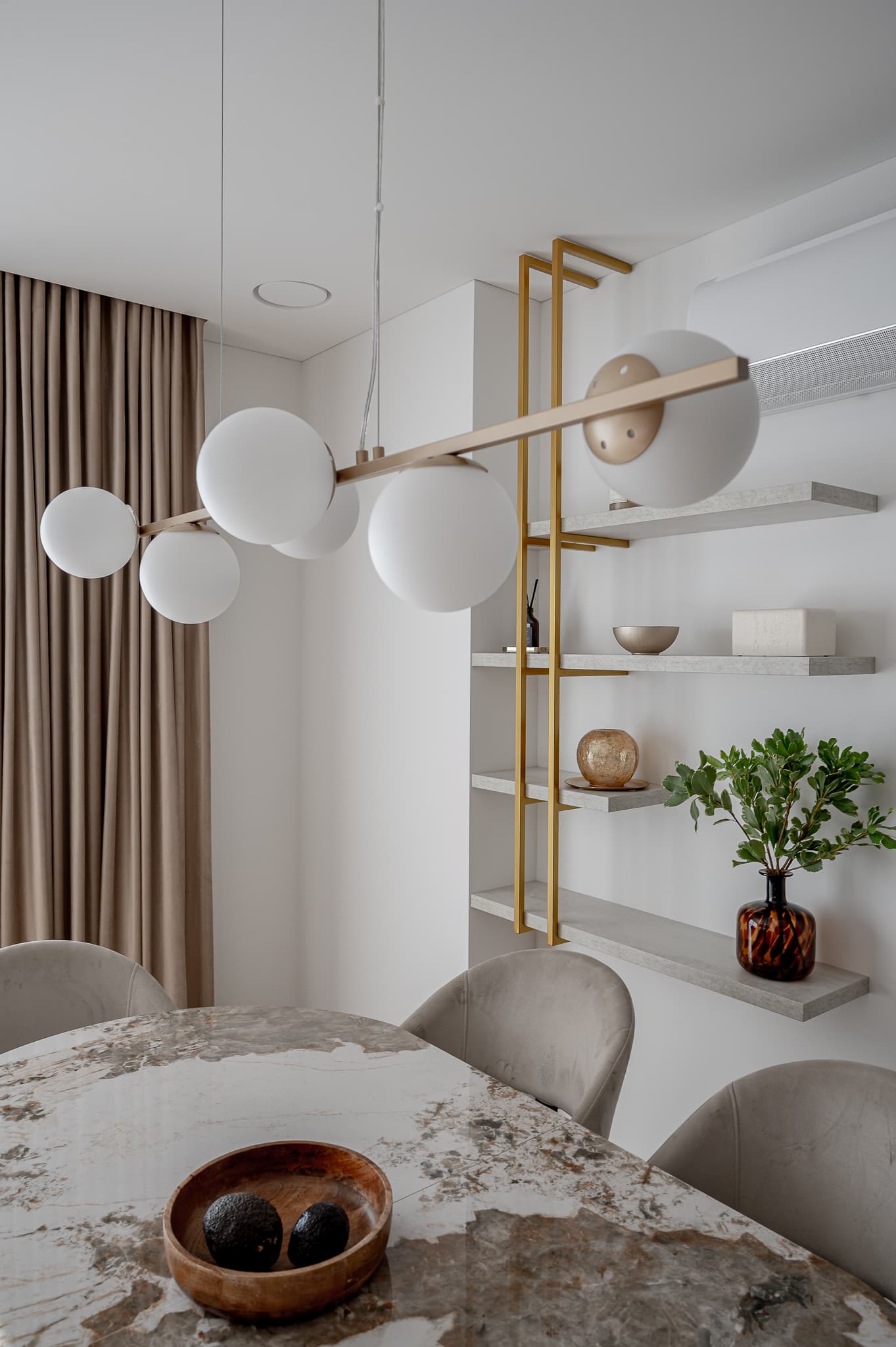 Poligrafijos butas 14