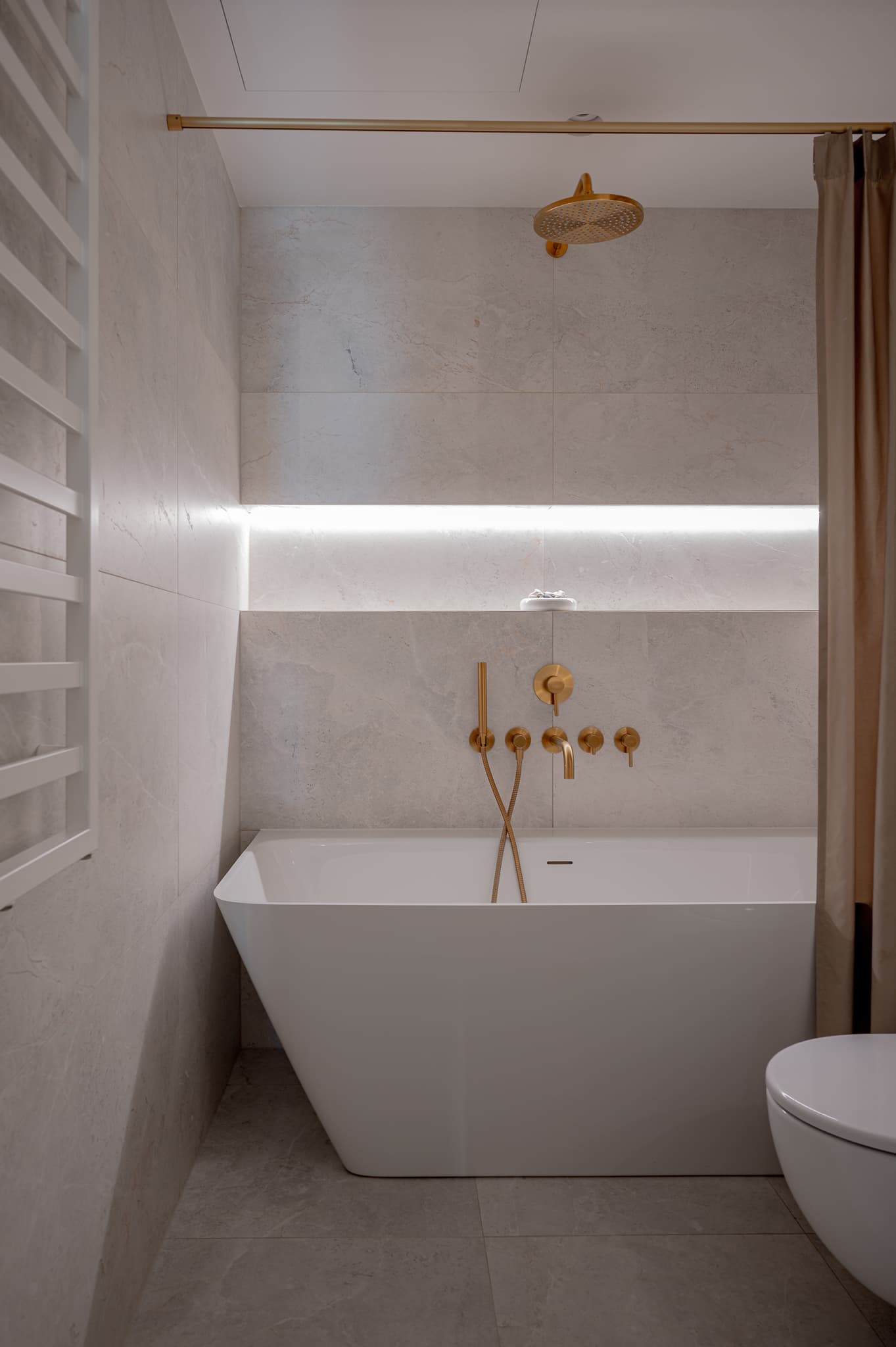 Poligrafijos butas 32