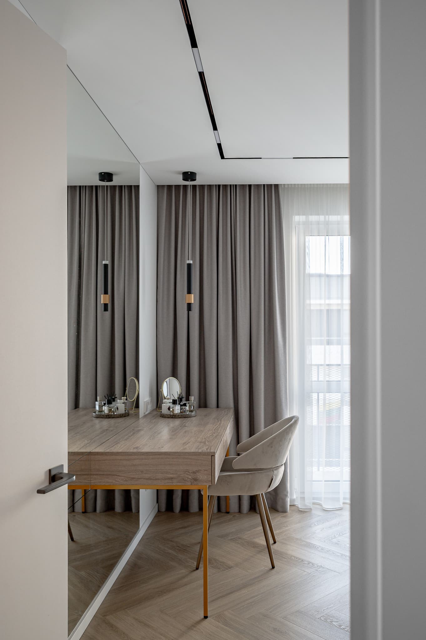 Poligrafijos butas 37